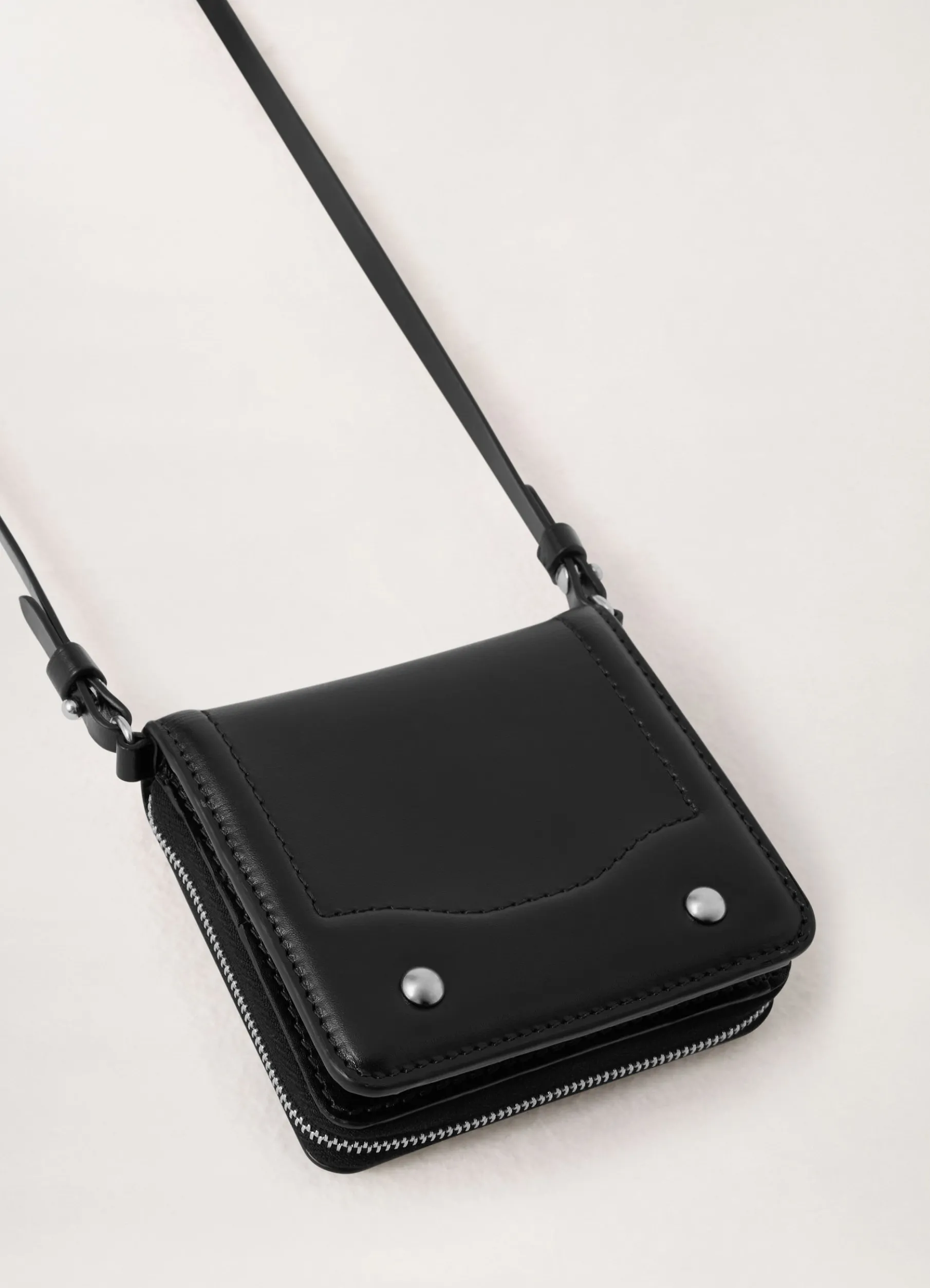 Ransel Square Zip Wallet